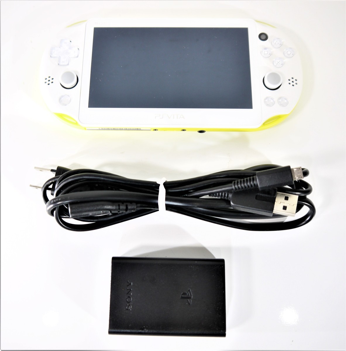 2022 PS Vita PCH-2000 ライムグリーン 本体＆充電器 | www.artfive.co.jp