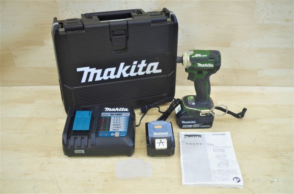 makita TD171D バッテリー充電式 インパクトドライバー 限定色 バッテリー2個 充電器 18Vのお買取をさせていただきました