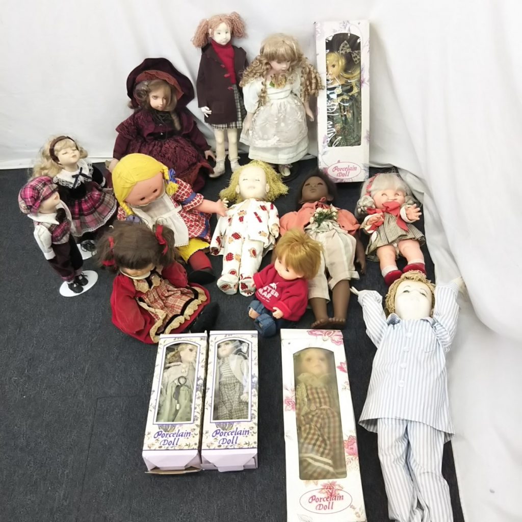 大量 ジャンク ドール人形いろいろまとめて ビスクドール 西洋人形 ポーセリンドールなど 現状品のお買取をさせていただきました 不用品買取なら錬金堂