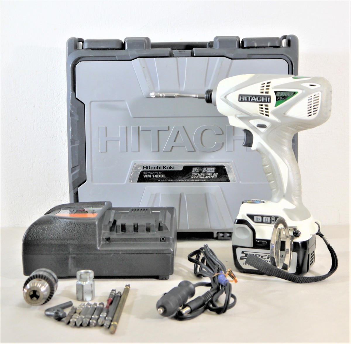 HITACHI 日立工機 14.4V 電子パルスドライバ WM14DBL 充電器・バッテリー1個(14.4V 6.0Ah)付きのお買取をさせて