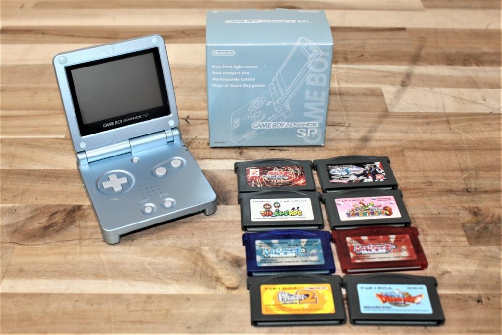 任天堂 NINTENDO ゲームボーイアドバンス 本体 パールブルー カセット セットのお買取をさせていただきました。 | 出張買取なら錬金堂