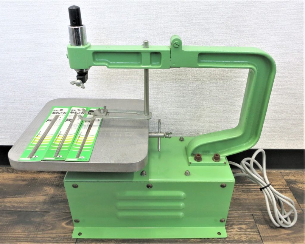 YUTAKA ユタカ 卓上 糸のこ機械。卓上糸鋸盤。YM-320F
