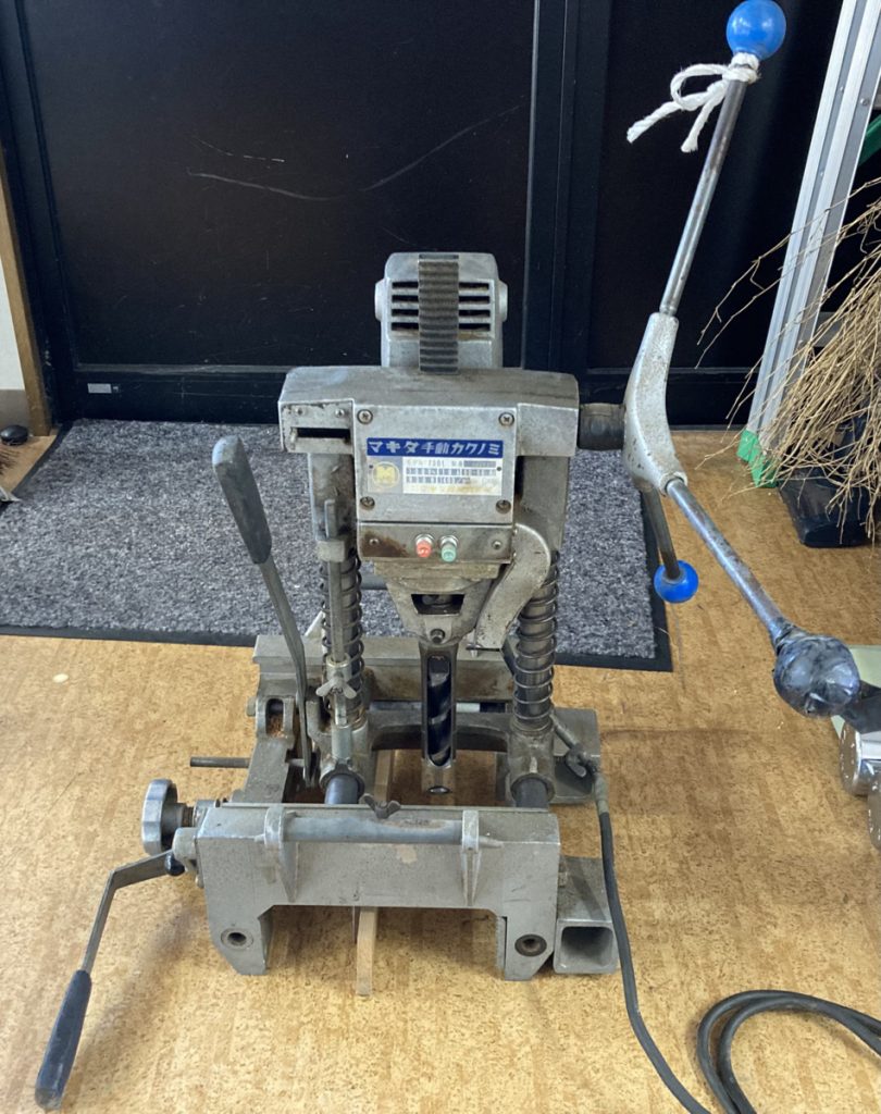 makita マキタ 手動カクノミ 7301N - 工具/メンテナンス