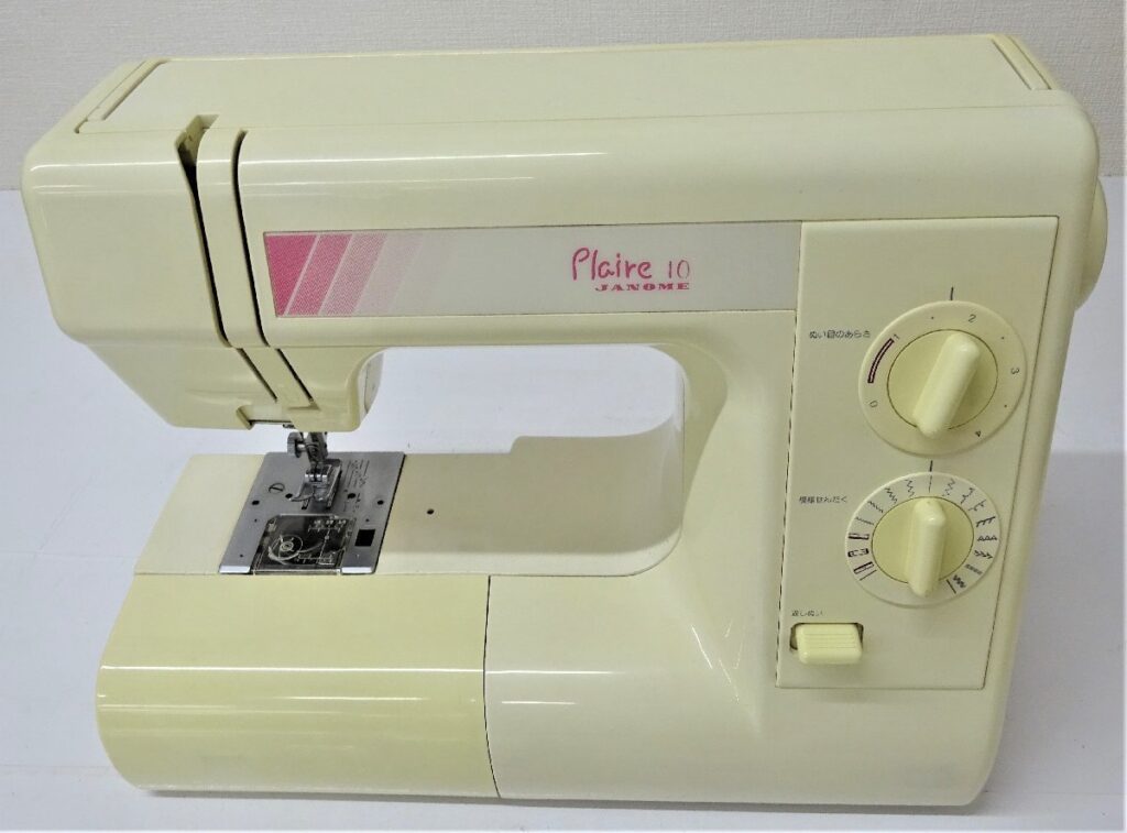 JANOME Plaire10 MODEL 637 フットペダル付 ジャノメ 家庭用ミシンのお買取をさせていただきました。 | 出張買取なら錬金堂