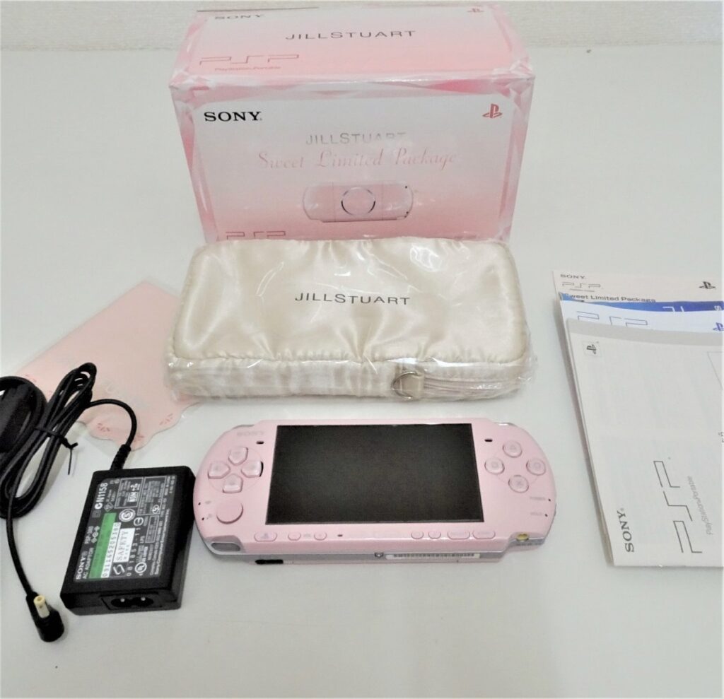 1569【極美品】PSP 3000 XZP ブロッサムピンク ジルスチュアート-