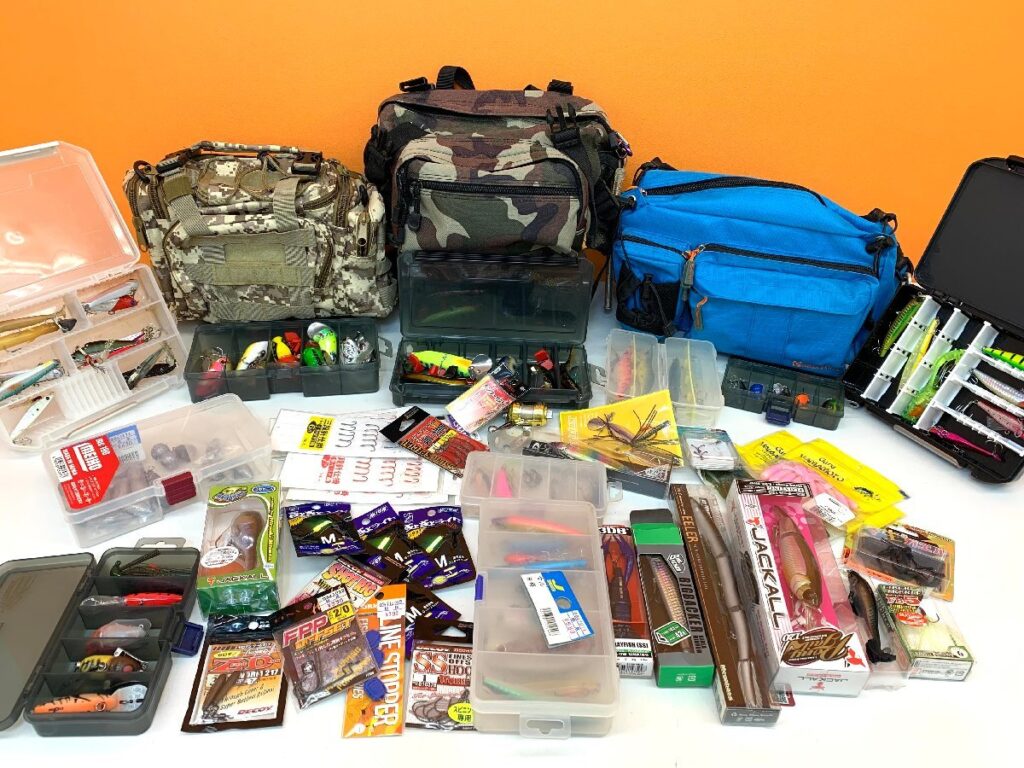 釣具 ルアー まとめ へドン JACKALL 針 ライン 海釣り フィッシング 疑似餌 釣り用具 ウエストポーチ オンデオンダ エサ