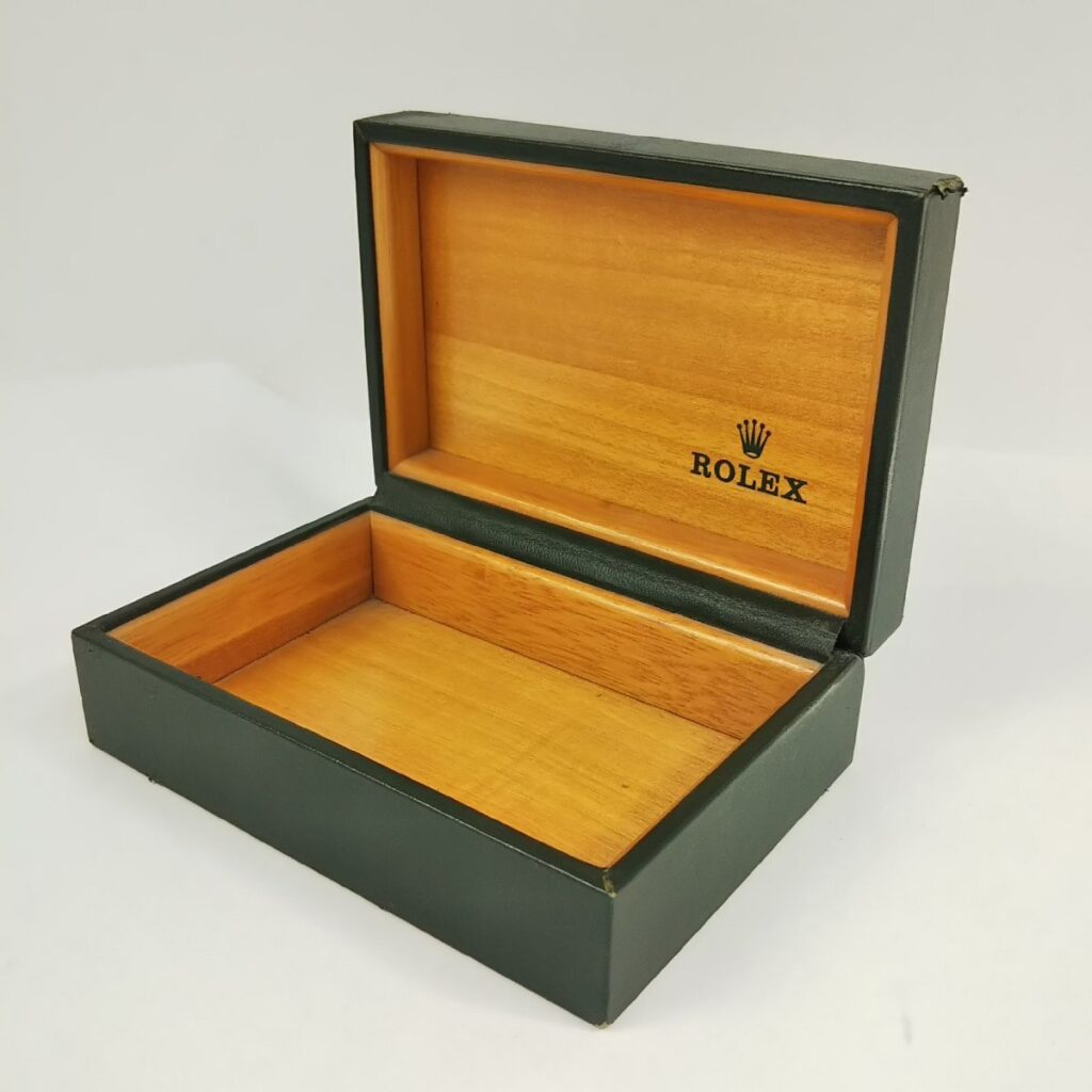 ロレックス　腕時計　空き箱　木製外側サイズ18×13×68cm