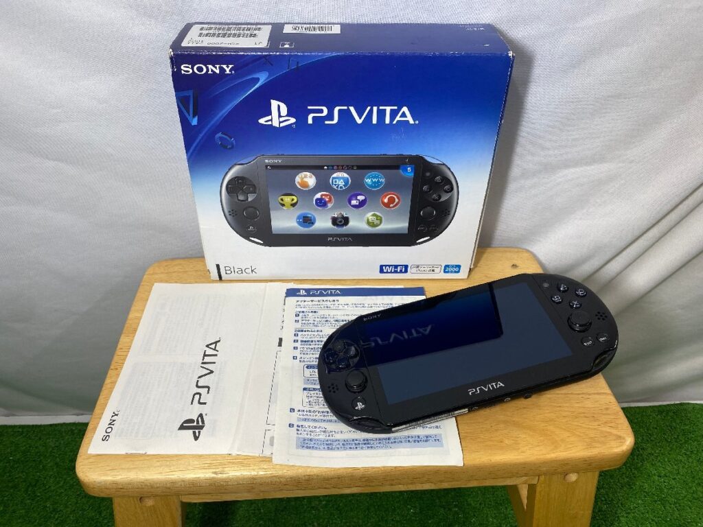 PlayStation Vita PS VITA ソニー SONY PCH-2000 本体 ブラック Wi-Fi