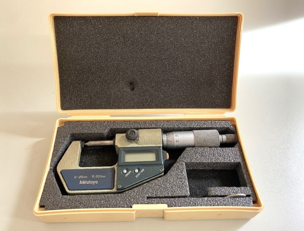 Mitutoyo ミツトヨ クリンプハイトマイクロメーター CHM-25DM 測定器 起動確認済み