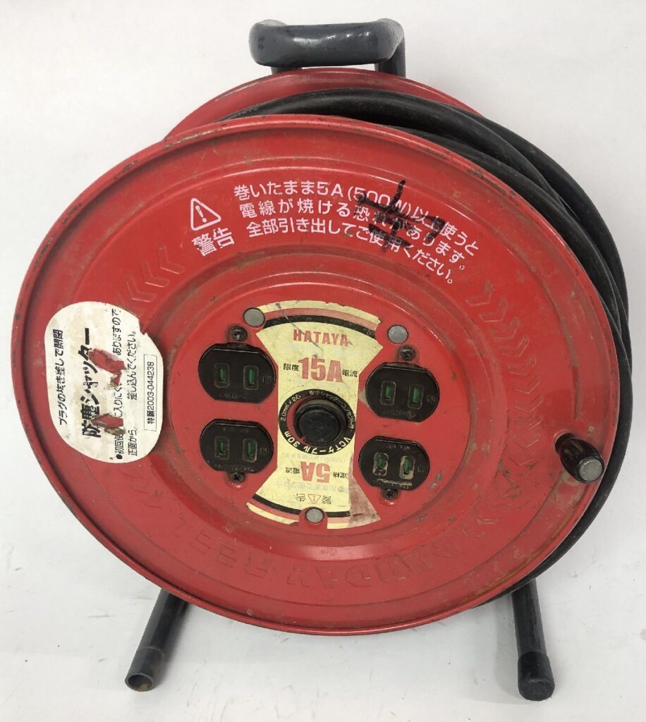 動作確認済み HATAYA ハタヤ サンデーリール 15A×30m 防塵シャッター 内蔵 電工ドラム 延長コード 電源コード コンセント