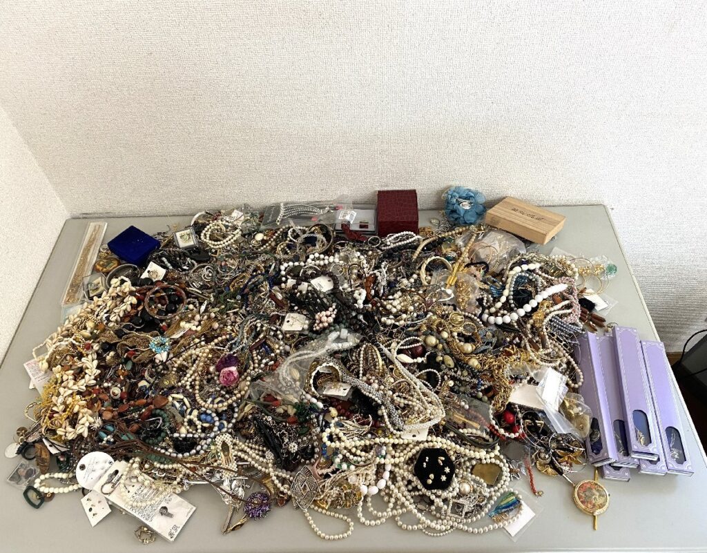 パール ネックレス ピアス ブレスレット ブローチ リング 等 アクセサリー類 まとめ 17.5kg