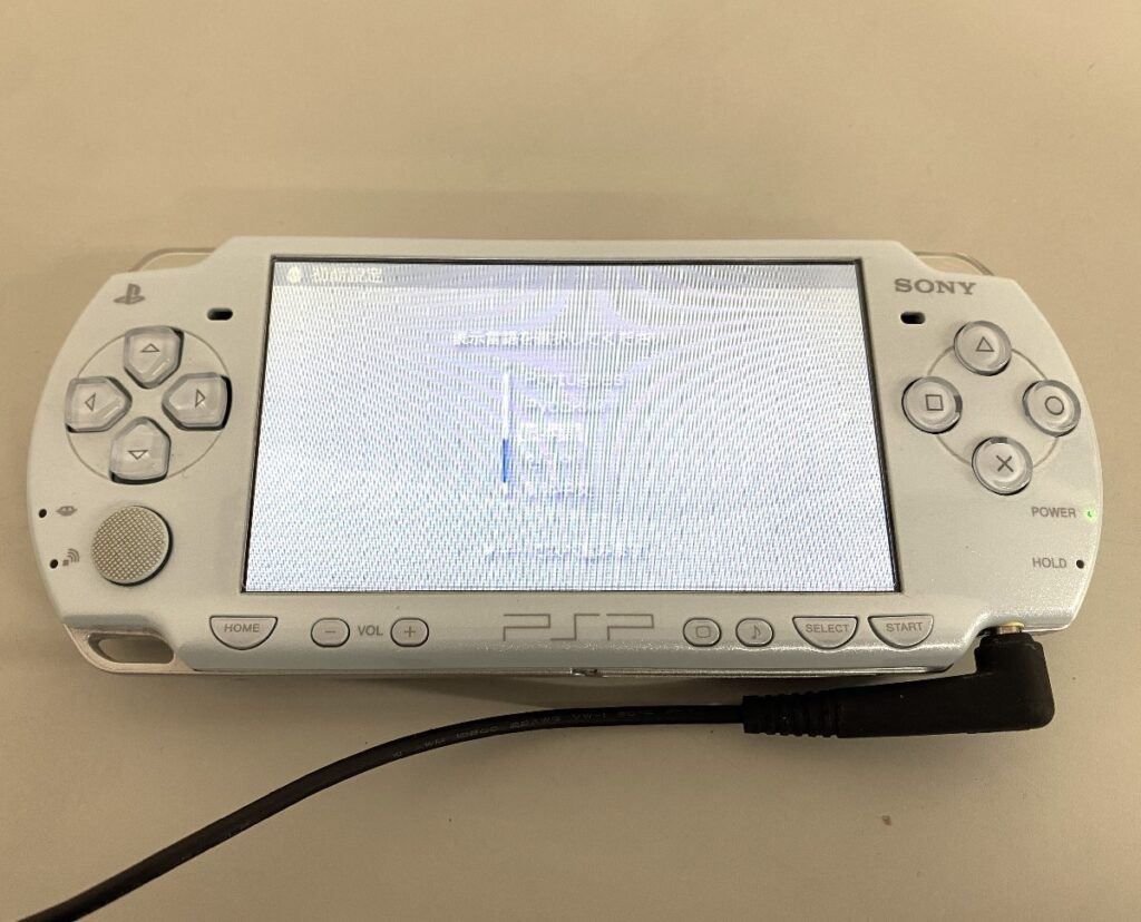 ソニー SONY プレイステーションポータブル PSP-2000 4GB 本体のみ 簡易動作確認済み 初期化済み バッテリー欠品