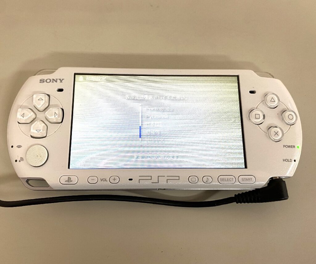 SONY ソニー プレイステーションポータブル PSP-3000 簡易動作確認済み 初期化済み バッテリー欠品 本体のみ 32MB