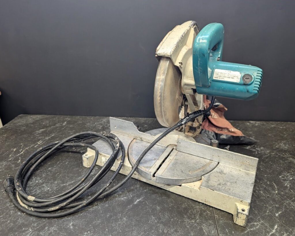 マキタ 卓上丸鋸 マルノコ D186 LS0820 木工用