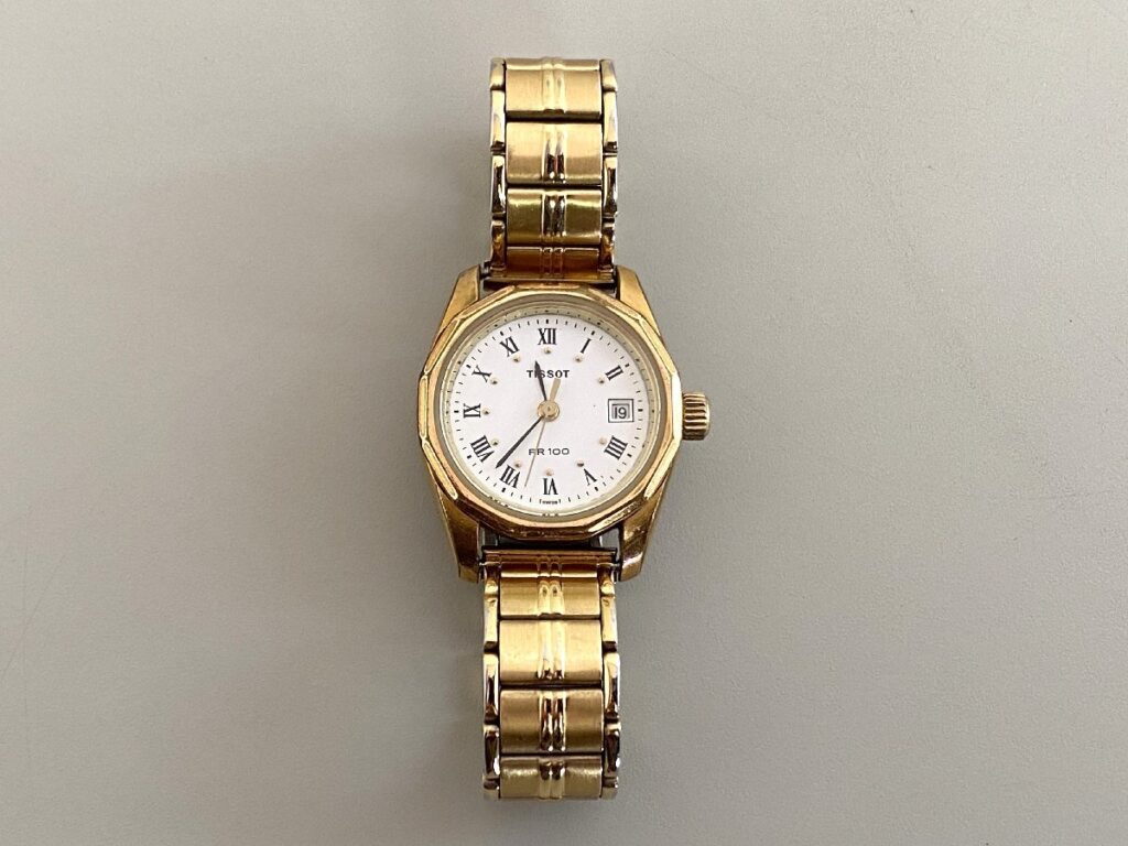 TISSO PR100 ティソ アナログ クォーツ 腕時計 ホワイト文字盤 ゴールド デイト スモールサイズ 動作未確認