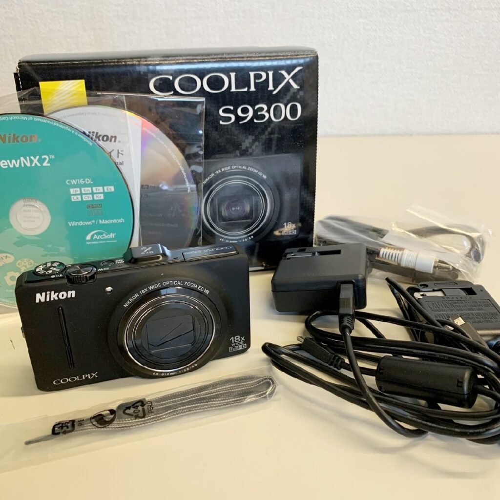 Nikon ニコン COOLPIX クールピクス S9300 コンパクトデジタルカメラ 18x WIDE