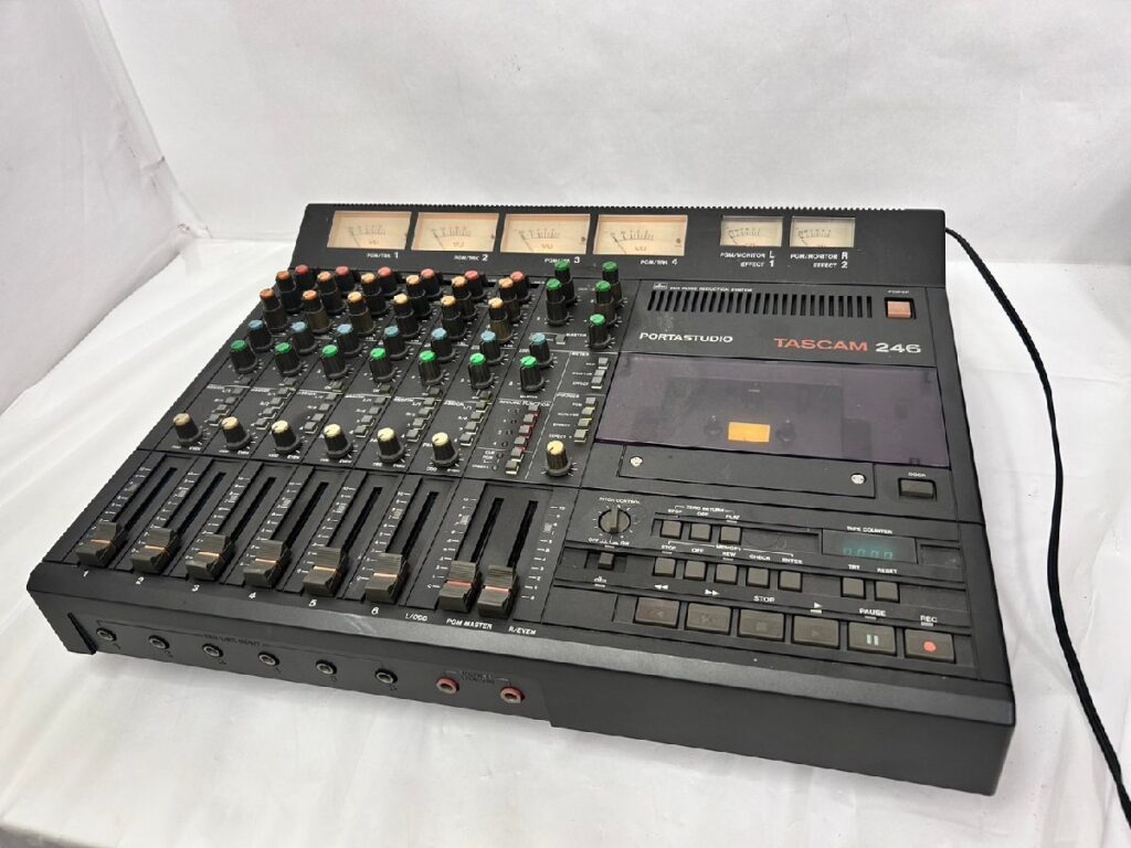 PORTASTUDIO ポータスタジオ TASCAM 246 通電確認済み