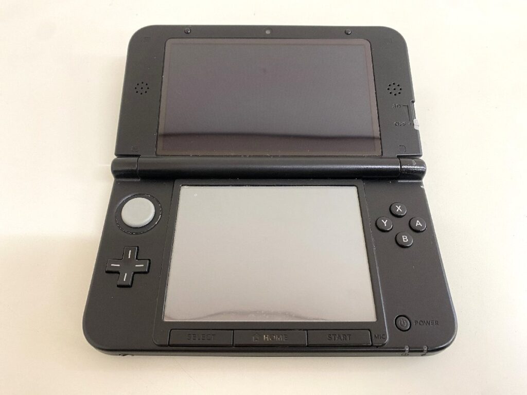 Nintendo 任天堂 3DSLL SPR-001 シルバーブラック ゲーム機 本体 初期化・簡易動作確認済み