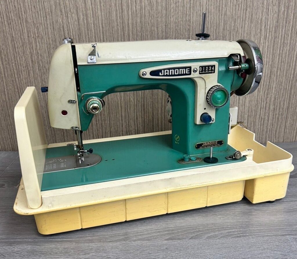 JANOME ジャノメミシン M-1129 HAPPY ミシン フットペダル 手芸用品裁縫ハンドクラフト