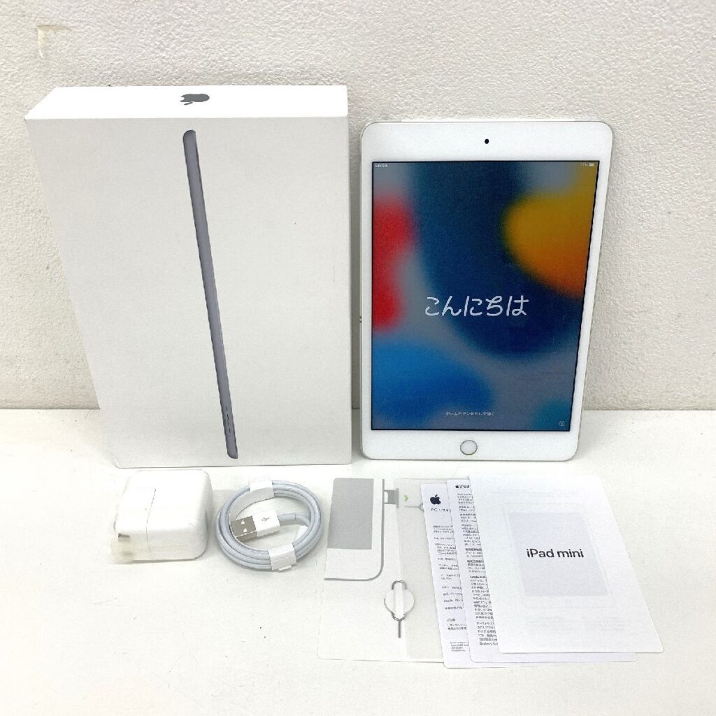 Apple iPad mini 4 16GB MK702J/A A1550 判定＝docomo 〇 シルバー 初期化済み 簡易動作確認済み 元箱付