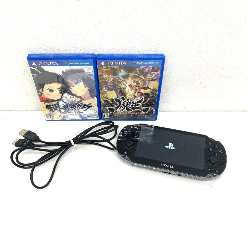 SONY ソニー PlayStation Vita PS Vita PCH-1000 ブラック 充電コード 16GB ソフト２点付き 閃乱カグラ/朧村正