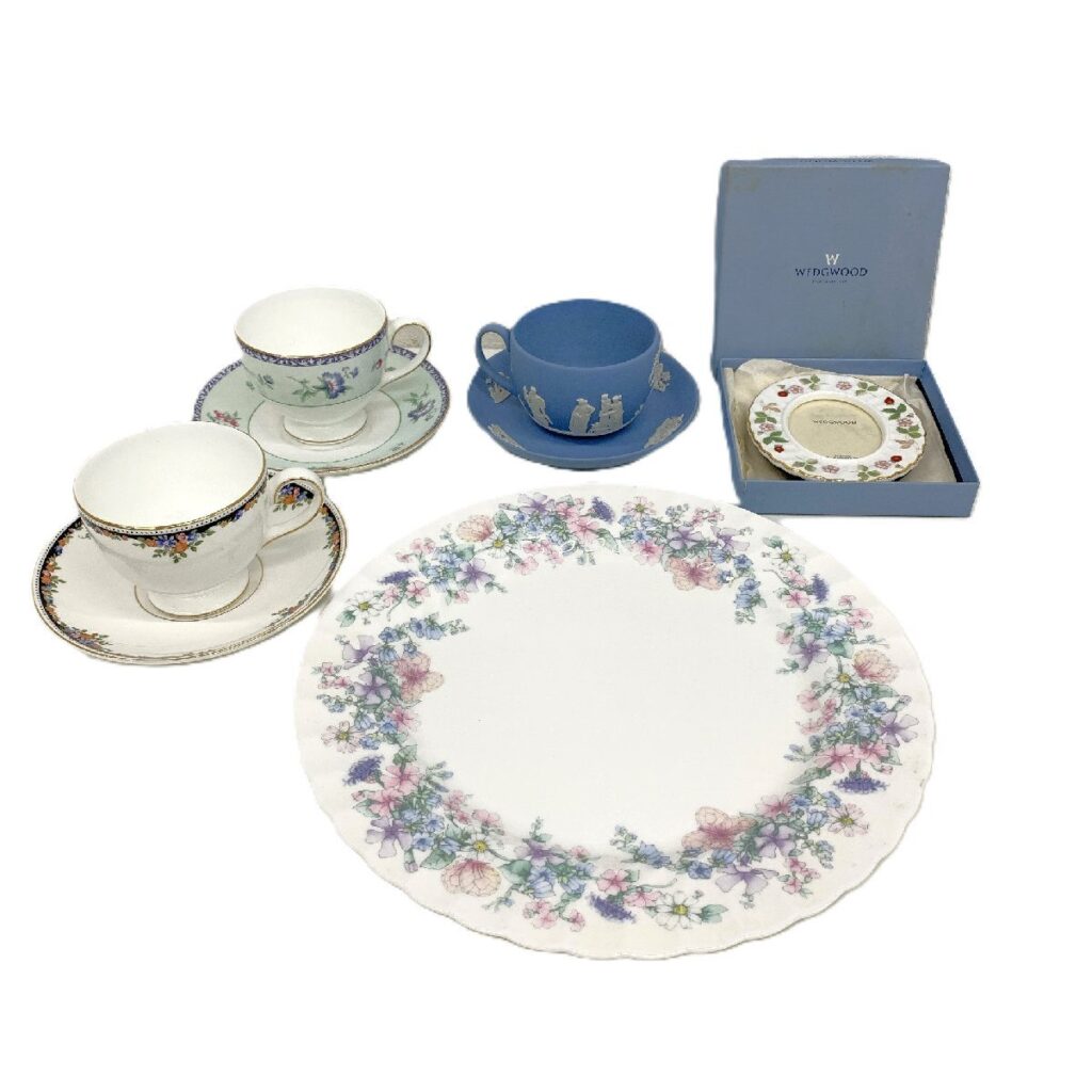 WEDGWOOD まとめ売り 大皿 プレート カップ&ソーサー フォトフレーム ANGELA/OSBORNE/MEADOW FIELD ウェッジウッド kh4-53