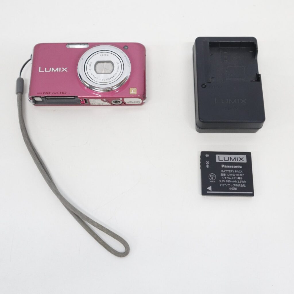 美品　ケース付き　カメラ パナソニック DMC-FX77 Amazon | パナソニック デジタルカメラ LUMIX FX77 スエード