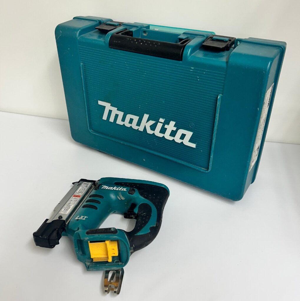 makita マキタ 電動工具 充電式ピンタッカ PT351D