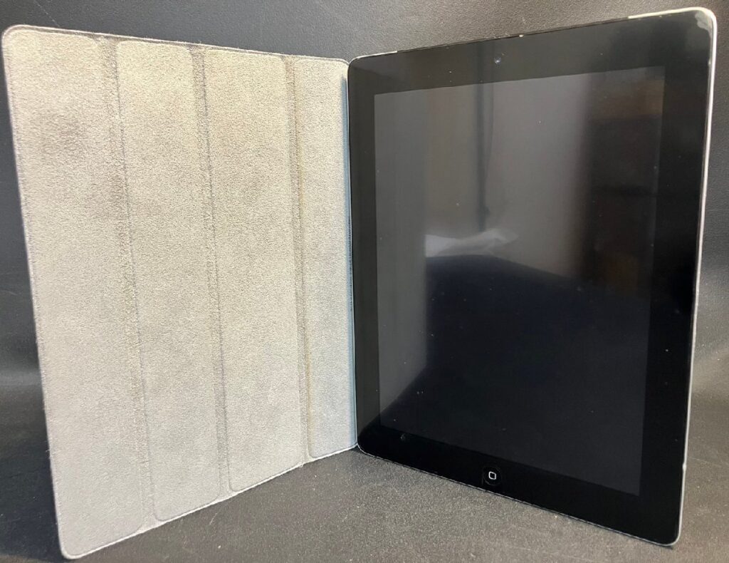 Apple アップル iPad 第3世代 A1430Wi-Fi + Cellular 16GB