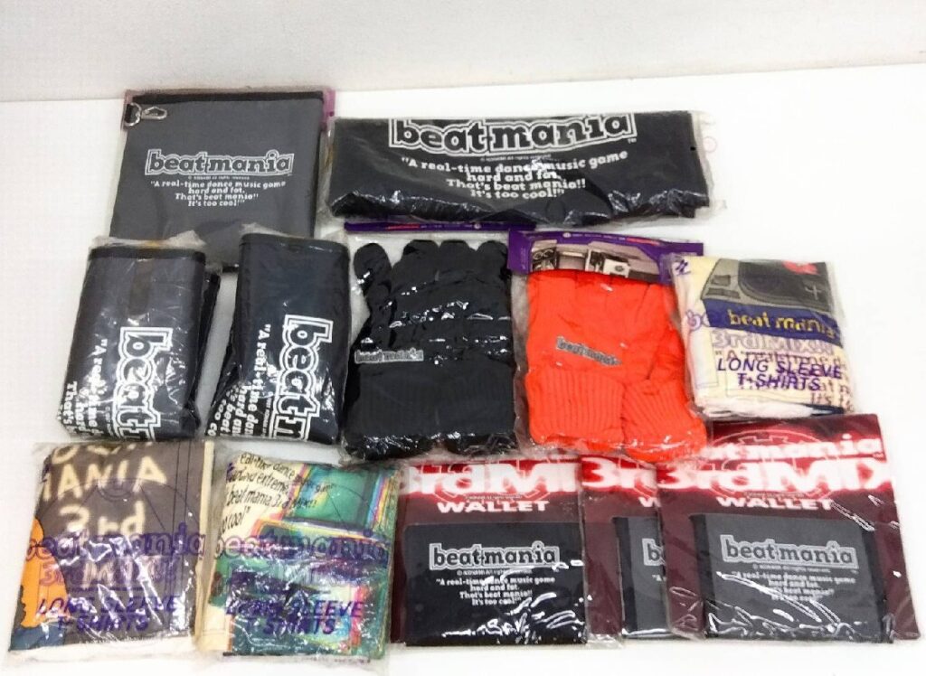 BEAT MANIA goods ビートマニア ウォレット 手袋 鞄 ポーチ Tシャツ