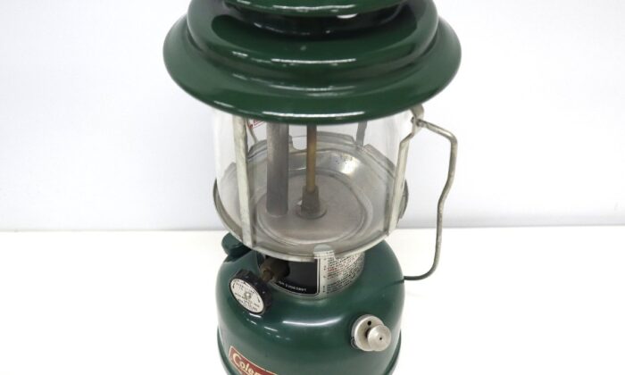 新品 コールマンColeman HIGHSTAND ハイスタンド149B5411 キャンプ用品 Coleman HIGH STAND 149B5411 アルミ製 スタンド