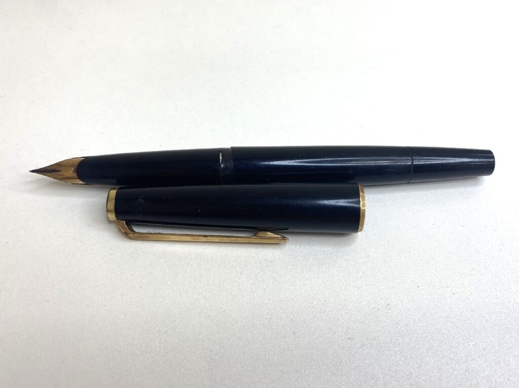 Montblanc 320 585 モンブラン 万年筆 筆記具