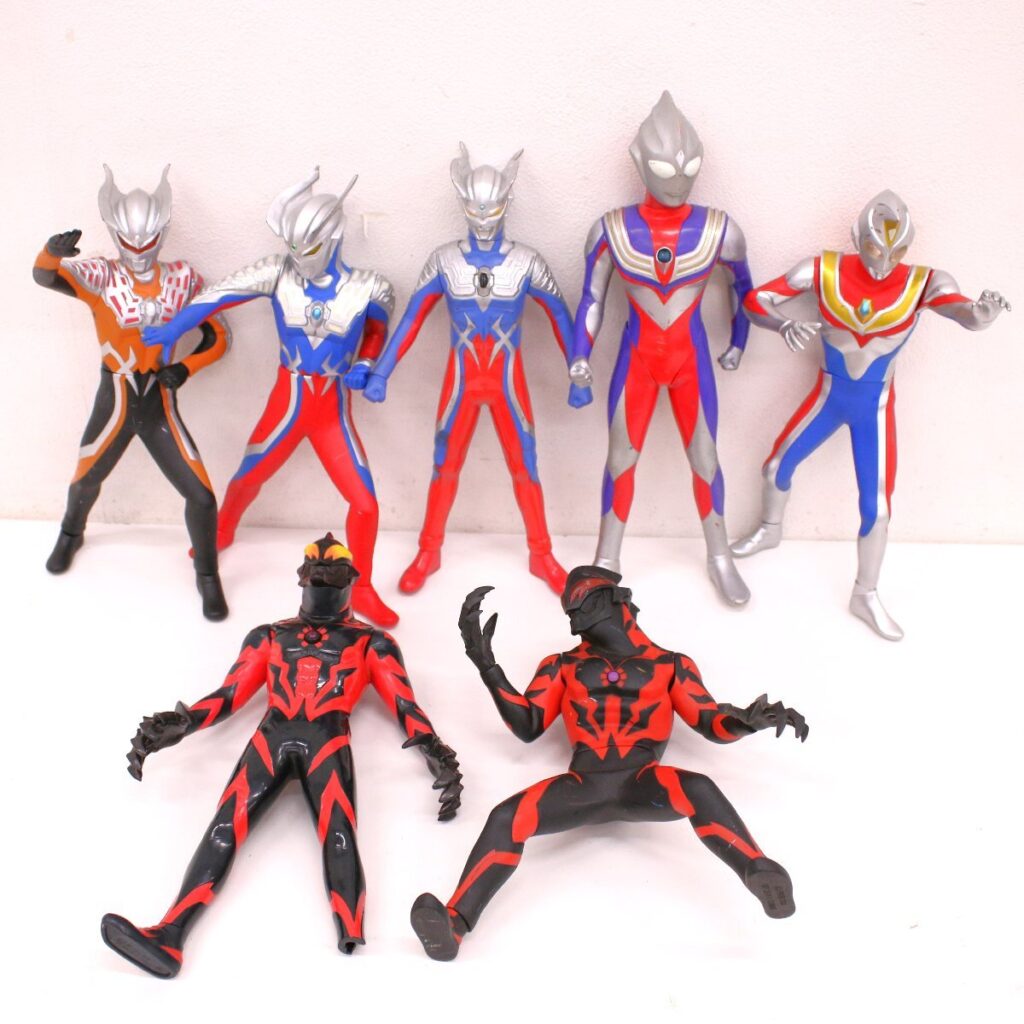 BANDAI 円谷プロ ウルトラマン まとめ 7点 バンダイ フィギュア ティガ/ダークロプスゼロ/ウルトラマンベリアル 他