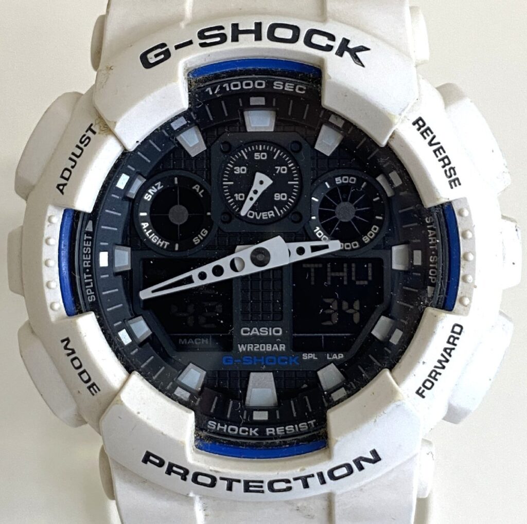 CASIO G-SHOCK GA-100B カシオ デジタル クオーツ ジーショック ホワイト 腕時計