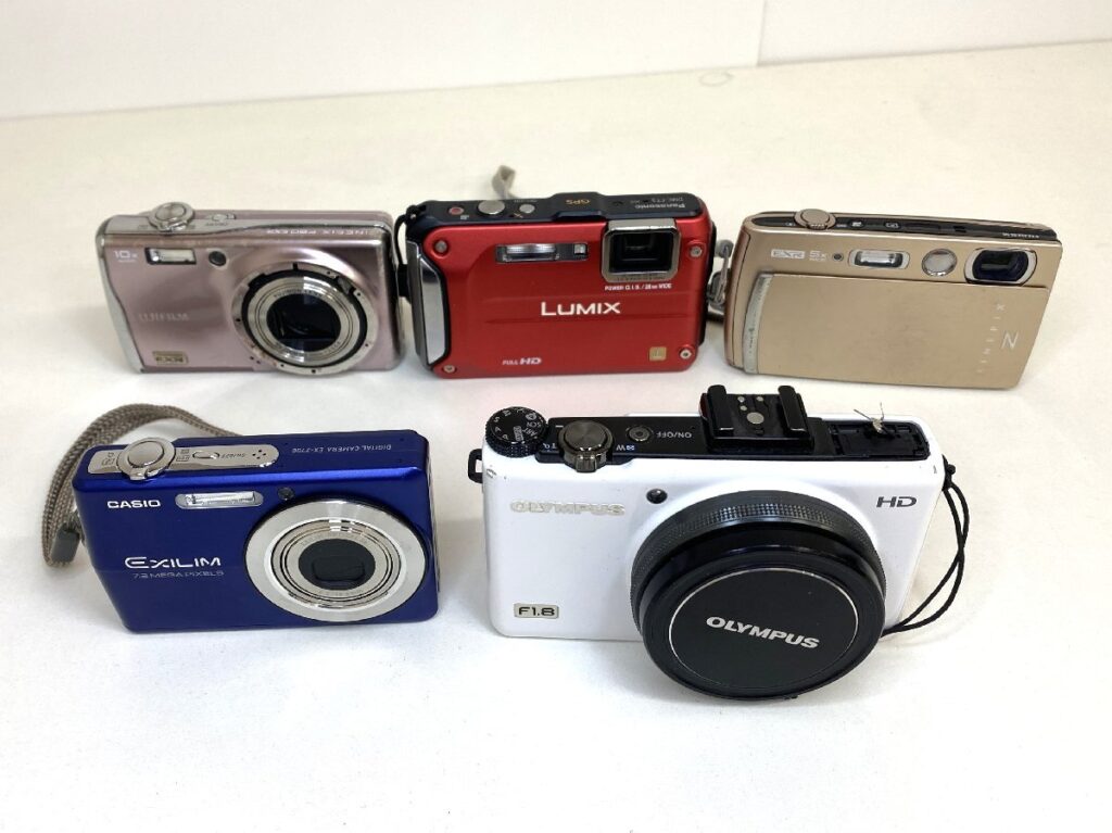 CASIO OLYMPUS Panasonic FUJIFILM カシオ オリンパス パナソニック 富士フィルム デジタルカメラ デジカメ まとめ
