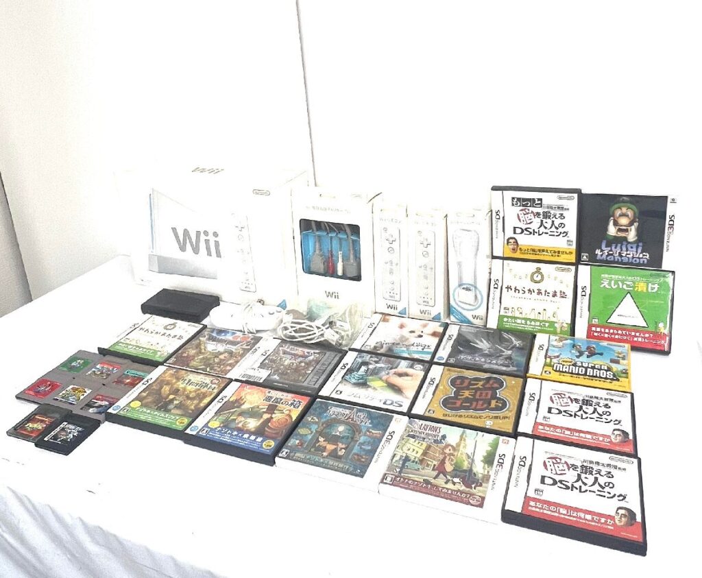 Nintendo 任天堂 Wii RVL-001 DS USG-001 ソフト、コントローラーなど