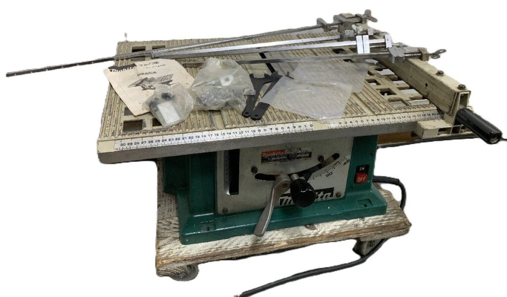 makita マルノコ盤 モデル 2708 マキタ テーブルソー 丸のこ 電動工具