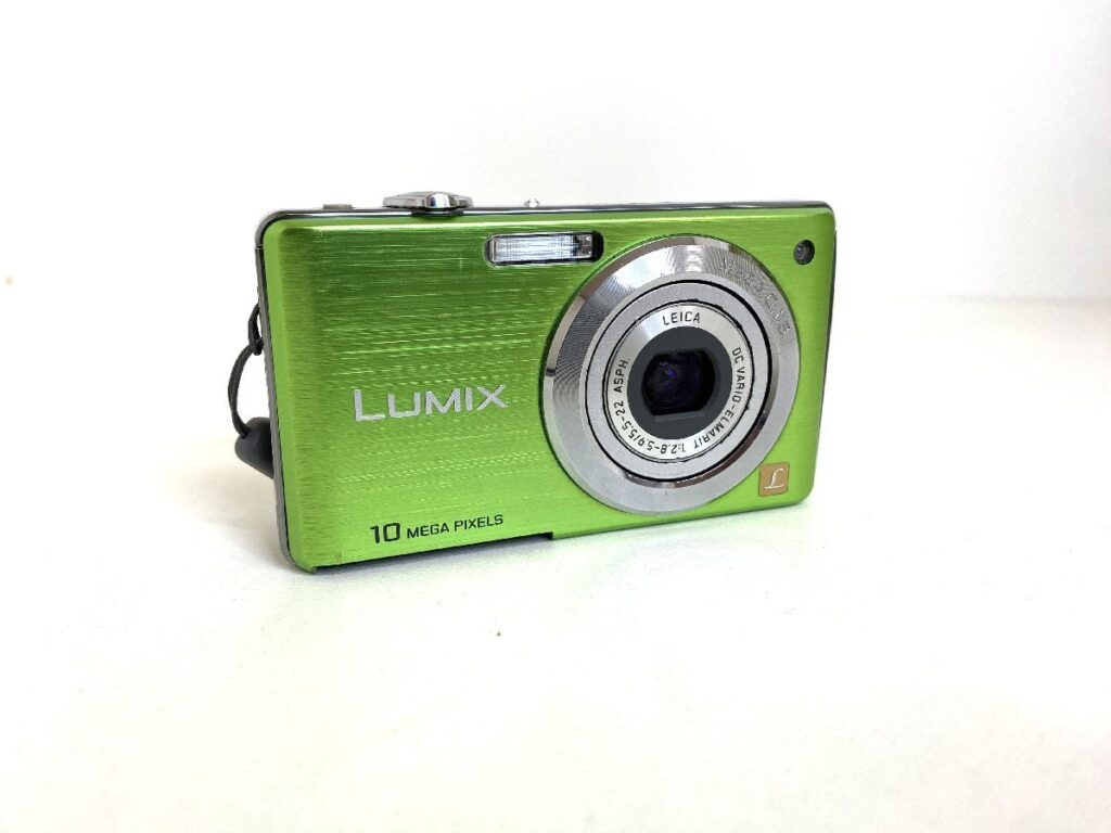Panasonic LUMIX DMC-FS7 パナソニック デジカメ 本体のみ