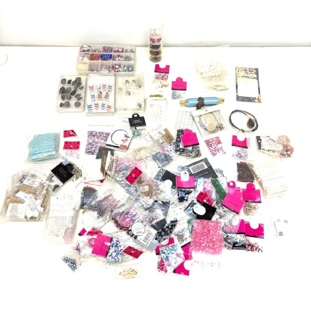 ネイルチップ アクセサリー クラフト パーツ ビーズ ネイル シール 他 まとめ