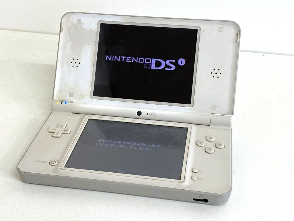 Nintendo ニンテンドー DSi LL UTL-001 本体 ホワイト