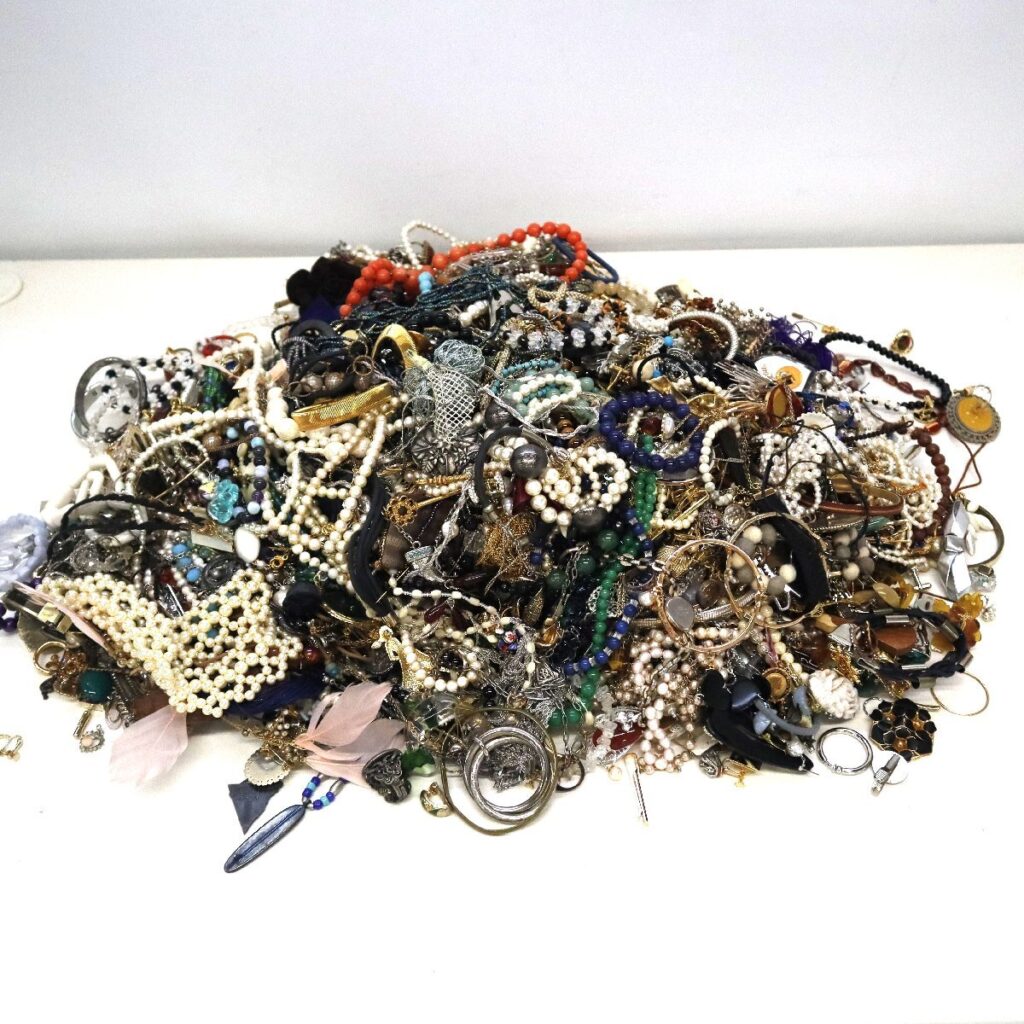 アクセサリー イミテーション レディース イヤリング ブローチ リング ピアス 真珠 大量 まとめ 約16.5kg