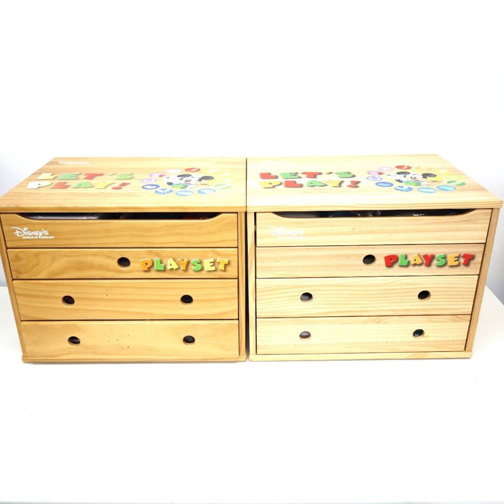 Disney World of English ディズニー ワールドオブイングリッシュ レッツプレイ 道具箱 2箱