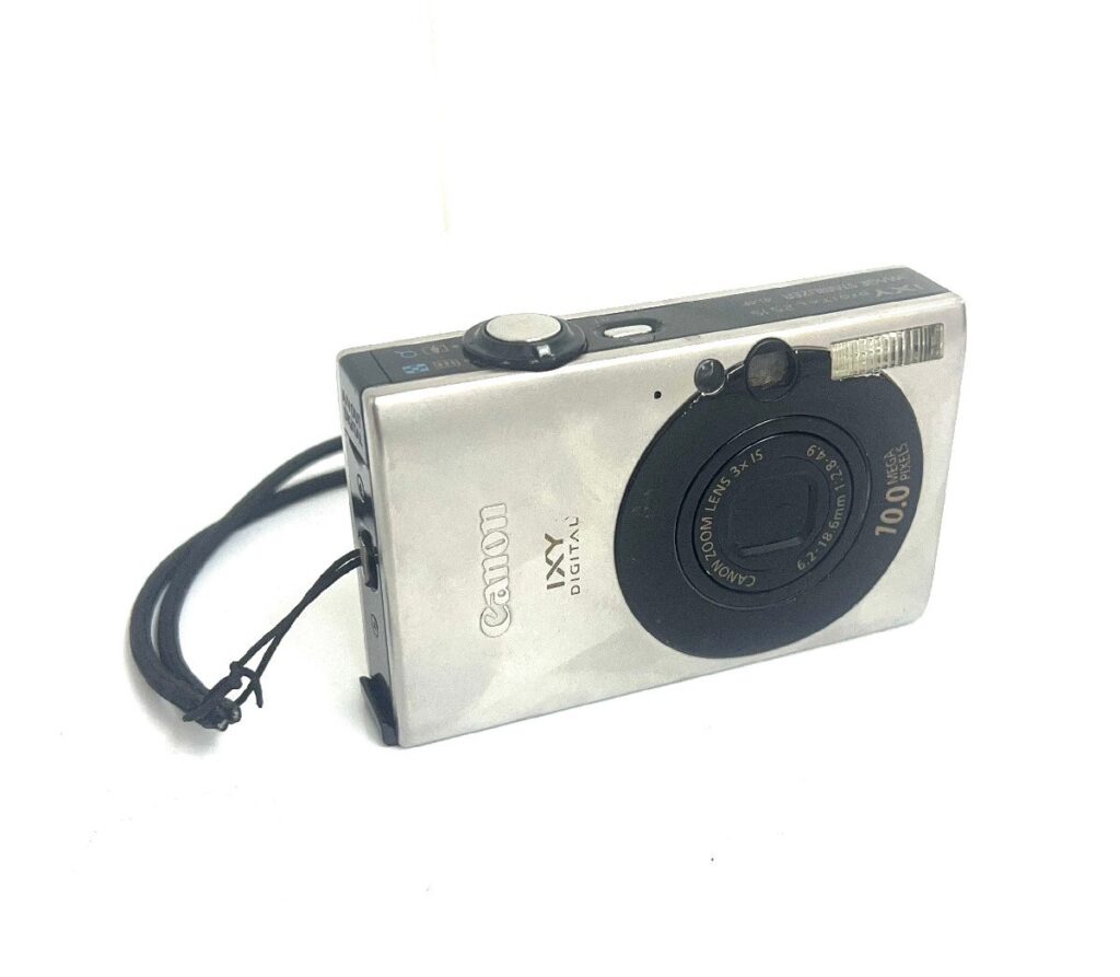 Canon キャノン IXY コンパクトデジタルカメラ PC1262 シルバー