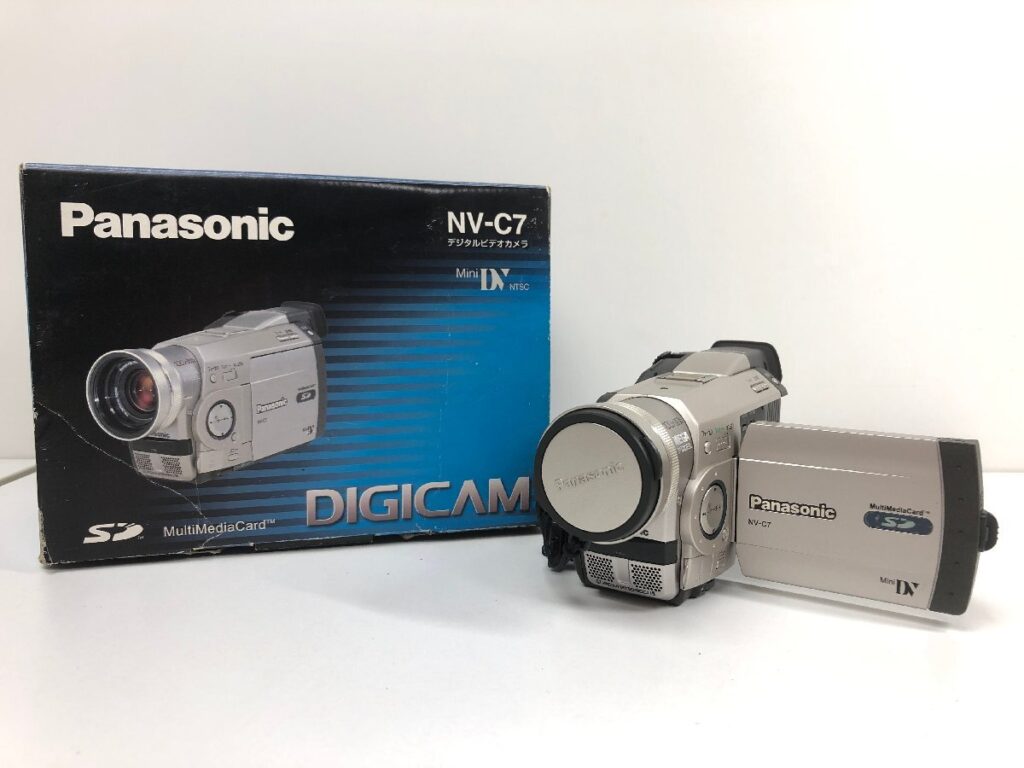Panasonic デジタルビデオカメラ NV-C7 パナソニック DIGICAM バッテリーx2個 デジカム