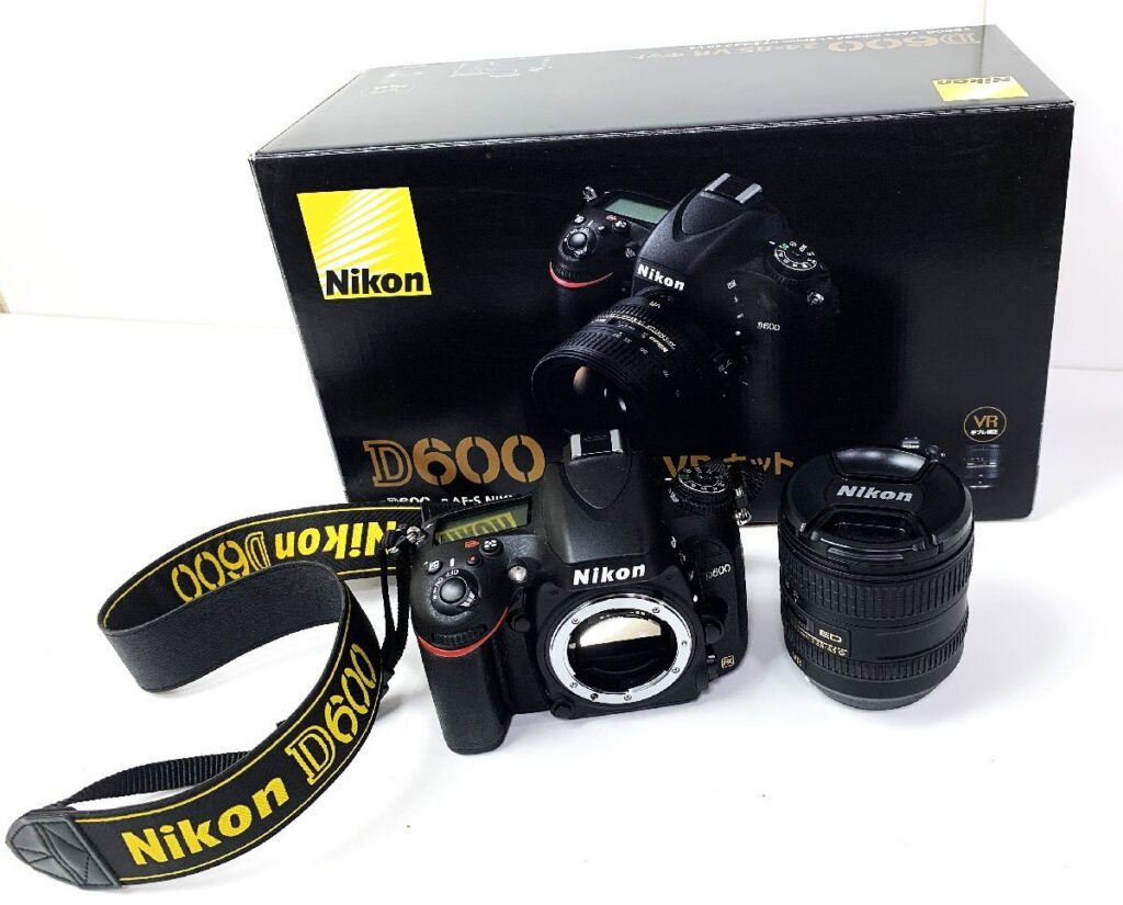 NIKON D600 ニコン デジタル一眼レフカメラ AF-S NIKKOR 24-85mm 箱付き