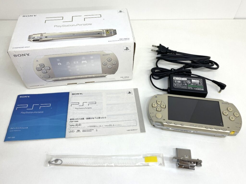 SONY PlayStation Portable PSP-1000 ソニー プレイステーションポータブル ゲーム機