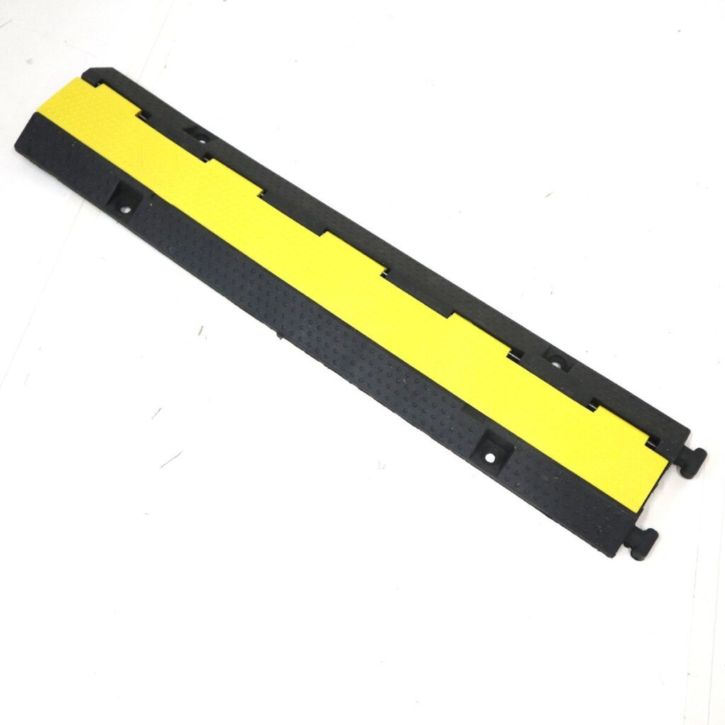 タイプケーブルプロテクタ 2個セット 2箱 合計4個