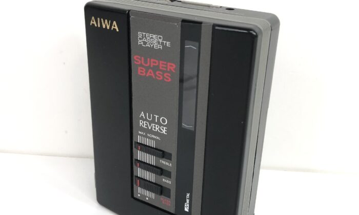 Victor ビクター RC-W5 ダブルラジカセ オーディオ機器 レッド※動作