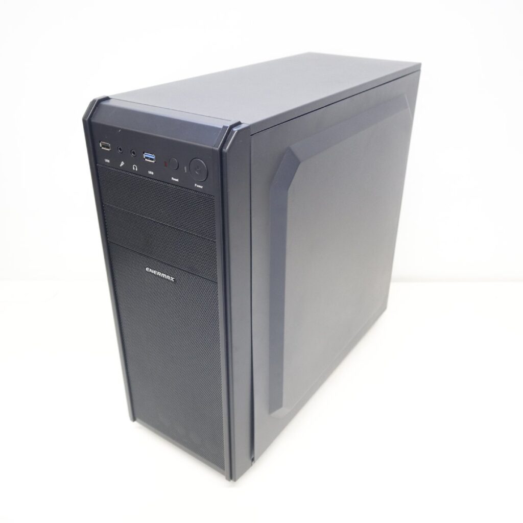 デスクトップPC 詳細不明 Intel Core i7-4790 RAM 24.0GB Windows 10 Home