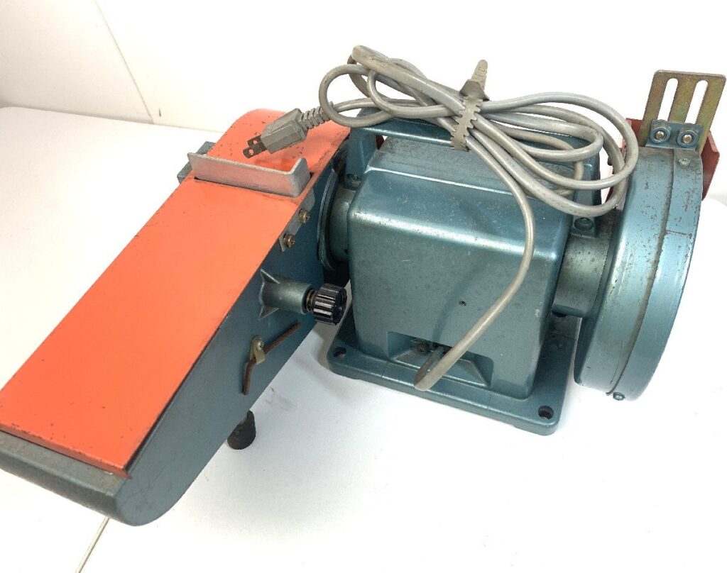 HITACHI ベルトグラインダ BGM-50 日立工機 グラインダー 研磨ベルト欠品 電動工具